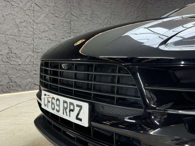 2019 PORSCHE MACAN 2019 PORSCHE MACAN