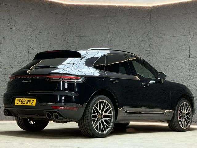 2019 PORSCHE MACAN 2019 PORSCHE MACAN