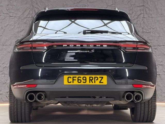 2019 PORSCHE MACAN 2019 PORSCHE MACAN