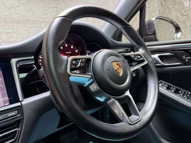2019 PORSCHE MACAN 2019 PORSCHE MACAN