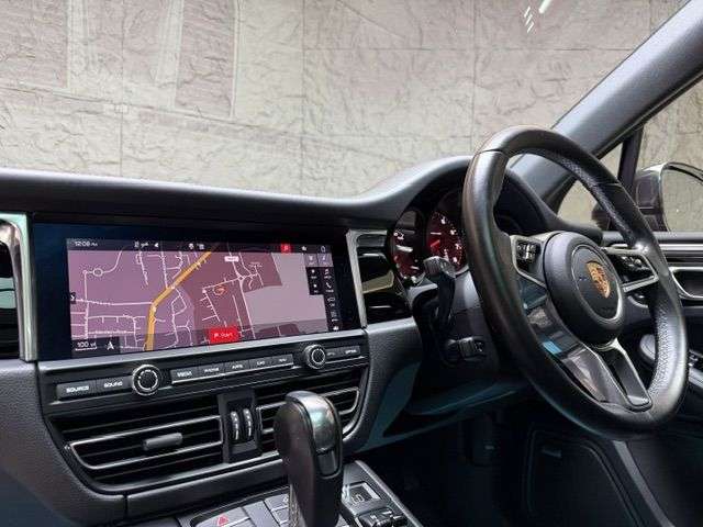 2019 PORSCHE MACAN 2019 PORSCHE MACAN