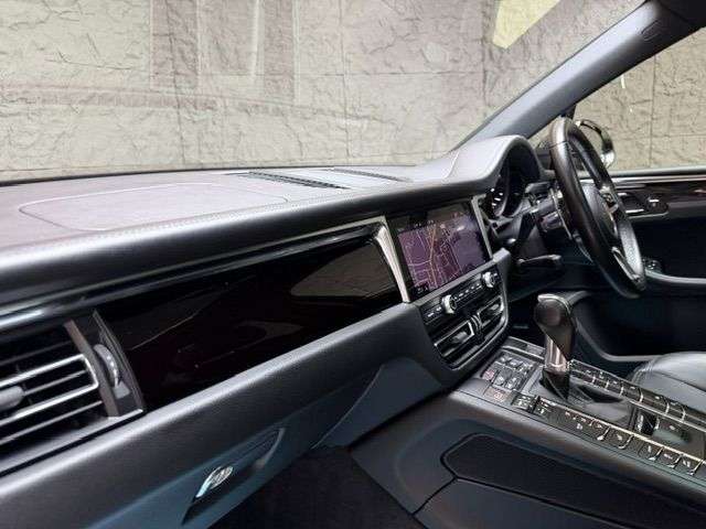 2019 PORSCHE MACAN 2019 PORSCHE MACAN