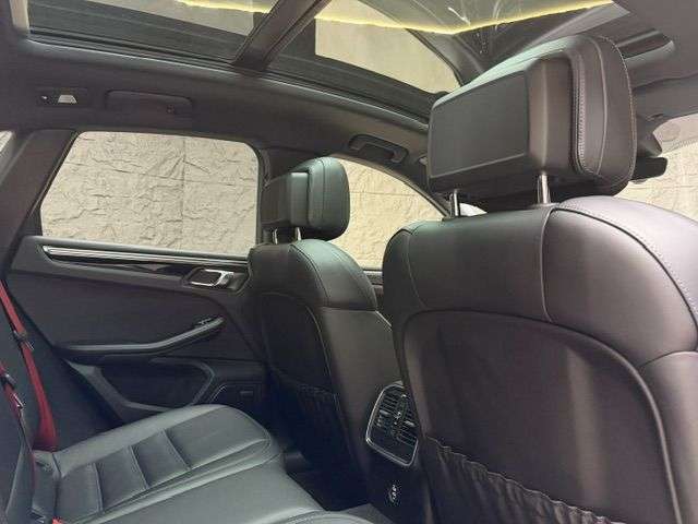 2019 PORSCHE MACAN 2019 PORSCHE MACAN