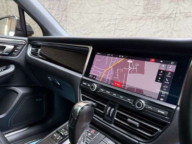 2019 PORSCHE MACAN 2019 PORSCHE MACAN