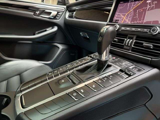 2019 PORSCHE MACAN 2019 PORSCHE MACAN