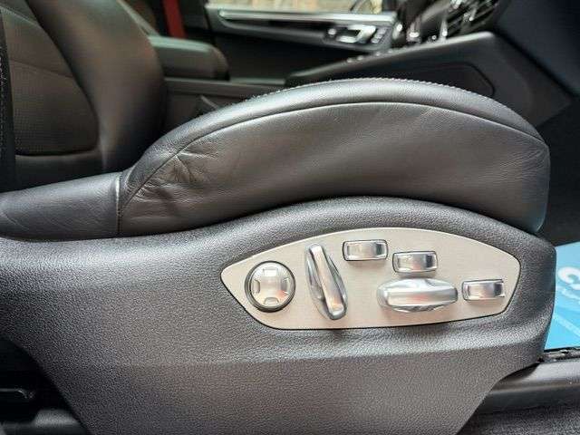 2019 PORSCHE MACAN 2019 PORSCHE MACAN