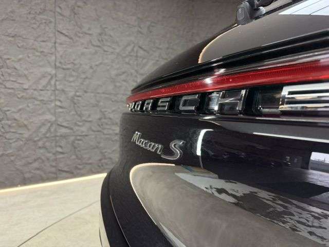 2019 PORSCHE MACAN 2019 PORSCHE MACAN