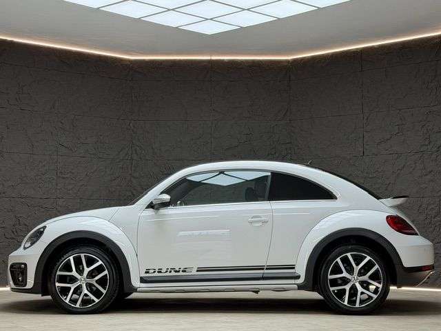 A 2016 VOLKSWAGEN BEETLE 2.0 TDI BlueMotion Tech Dune Hatchback 3dr Diesel Manual Euro 6 (s/s) (150 A 2016 VOLKSWAGEN BEETLE 2.0 TDI BlueMotion Tech Dune Hatchback 3dr Diesel Manual Euro 6 (s/s) (150