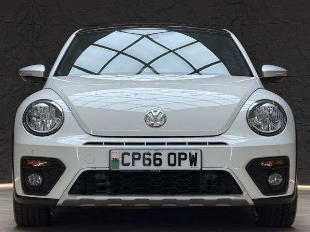 A 2016 VOLKSWAGEN BEETLE 2.0 TDI BlueMotion Tech Dune Hatchback 3dr Diesel Manual Euro 6 (s/s) (150 A 2016 VOLKSWAGEN BEETLE 2.0 TDI BlueMotion Tech Dune Hatchback 3dr Diesel Manual Euro 6 (s/s) (150