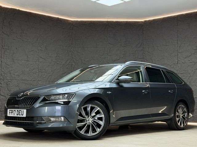 A 2017 SKODA SUPERB 2.0 TDI Laurin & Klement Estate 5dr Diesel DSG Auto 6Spd 4WD Euro 6 (s/s) ( A 2017 SKODA SUPERB 2.0 TDI Laurin & Klement Estate 5dr Diesel DSG Auto 6Spd 4WD Euro 6 (s/s) (