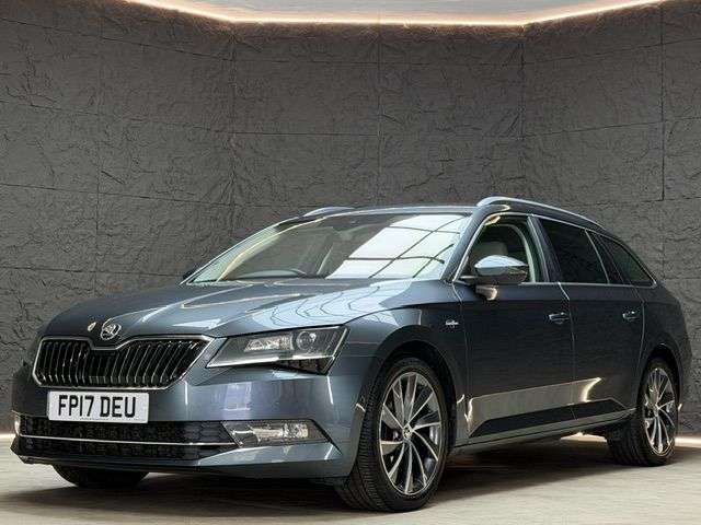 A 2017 SKODA SUPERB 2.0 TDI Laurin & Klement Estate 5dr Diesel DSG Auto 6Spd 4WD Euro 6 (s/s) ( A 2017 SKODA SUPERB 2.0 TDI Laurin & Klement Estate 5dr Diesel DSG Auto 6Spd 4WD Euro 6 (s/s) (