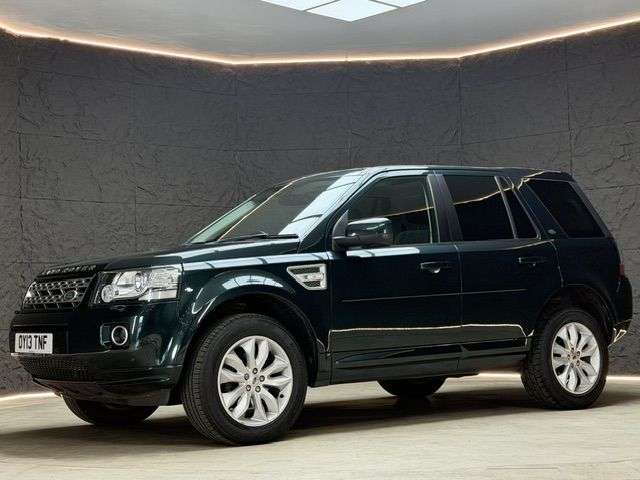 A 2013 LAND ROVER FREELANDER 2 2.2 SD4 HSE SUV 5dr Diesel CommandShift 4WD Euro 5 (190 ps) BELT DONE, SUNR A 2013 LAND ROVER FREELANDER 2 2.2 SD4 HSE SUV 5dr Diesel CommandShift 4WD Euro 5 (190 ps) BELT DONE, SUNR