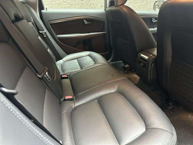 2015 VOLVO XC70 2015 VOLVO XC70