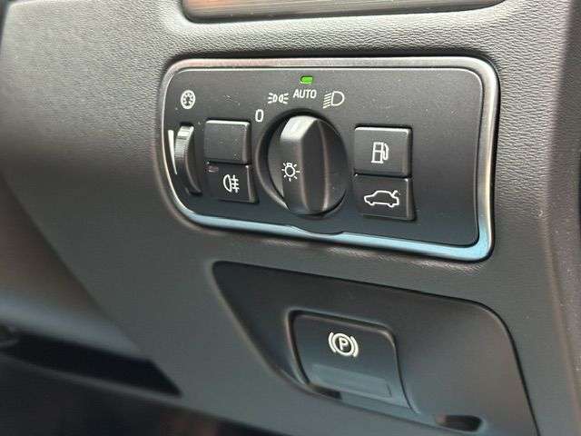 2015 VOLVO XC70 2015 VOLVO XC70
