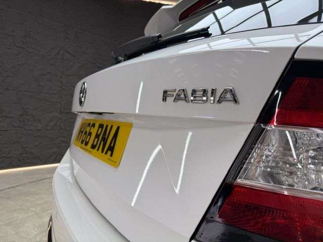 2017 SKODA FABIA 2017 SKODA FABIA