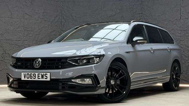 A 2019 VOLKSWAGEN PASSAT 2.0 TSI R-Line Edition Estate 5dr Petrol DSG 4Motion Euro 6 (s/s) (272 ps) A 2019 VOLKSWAGEN PASSAT 2.0 TSI R-Line Edition Estate 5dr Petrol DSG 4Motion Euro 6 (s/s) (272 ps)