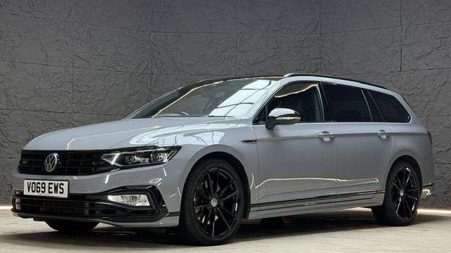 A 2019 VOLKSWAGEN PASSAT 2.0 TSI R-Line Edition Estate 5dr Petrol DSG 4Motion Euro 6 (s/s) (272 ps) A 2019 VOLKSWAGEN PASSAT 2.0 TSI R-Line Edition Estate 5dr Petrol DSG 4Motion Euro 6 (s/s) (272 ps)