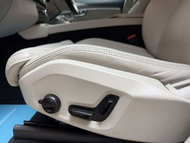 2021 VOLVO XC90 2021 VOLVO XC90