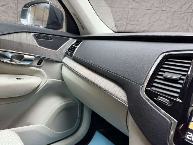 2021 VOLVO XC90 2021 VOLVO XC90