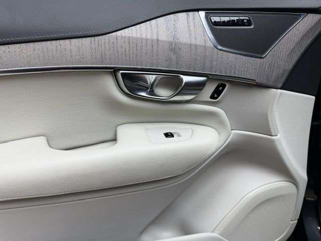 2021 VOLVO XC90 2021 VOLVO XC90