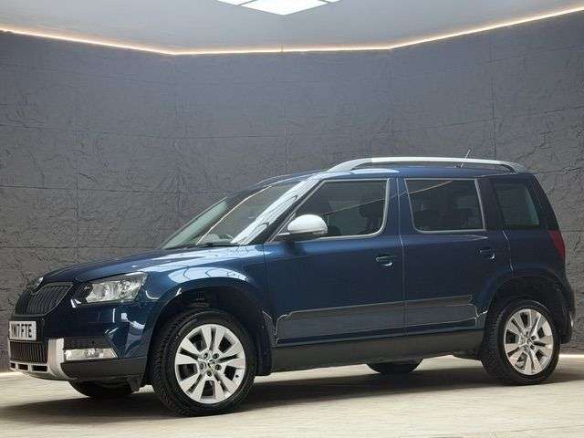 A 2017 SKODA YETI 2.0 TDI SE L Drive Outdoor 5dr Diesel DSG 4WD Euro 6 (s/s) (150 ps) FULL SE A 2017 SKODA YETI 2.0 TDI SE L Drive Outdoor 5dr Diesel DSG 4WD Euro 6 (s/s) (150 ps) FULL SE