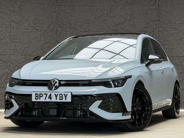 A 2025 VOLKSWAGEN GOLF 2.0 TSI GTI Clubsport Hatchback 5dr Petrol DSG Euro 6 (s/s) (300 ps) PANORA A 2025 VOLKSWAGEN GOLF 2.0 TSI GTI Clubsport Hatchback 5dr Petrol DSG Euro 6 (s/s) (300 ps) PANORA