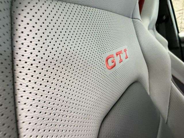 2025 VOLKSWAGEN GOLF 2025 VOLKSWAGEN GOLF
