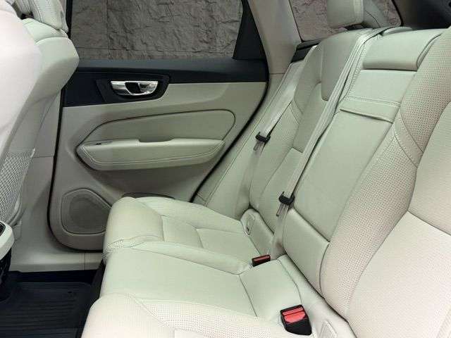2020 VOLVO XC60 2020 VOLVO XC60