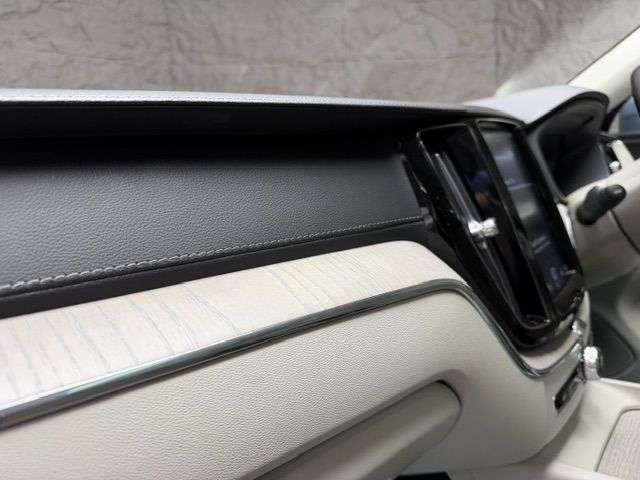 2020 VOLVO XC60 2020 VOLVO XC60