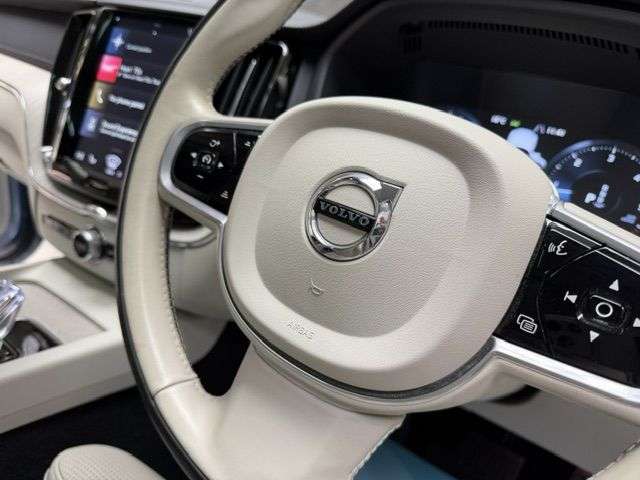 2020 VOLVO XC60 2020 VOLVO XC60