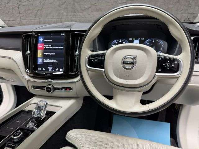 2020 VOLVO XC60 2020 VOLVO XC60