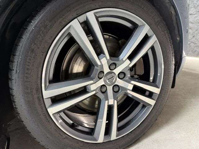 2020 VOLVO XC60 2020 VOLVO XC60