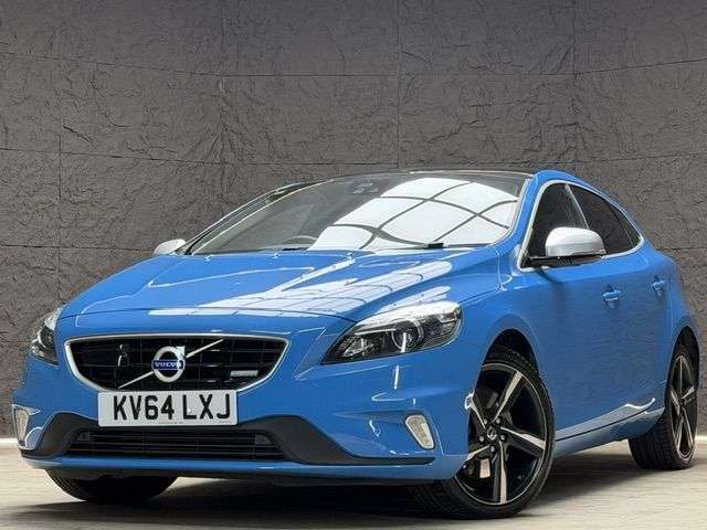 A 2014 VOLVO V40 2.0 D4 R-Design Lux Nav Hatchback 5dr Diesel Manual Euro 6 (s/s) (190 ps) F A 2014 VOLVO V40 2.0 D4 R-Design Lux Nav Hatchback 5dr Diesel Manual Euro 6 (s/s) (190 ps) F