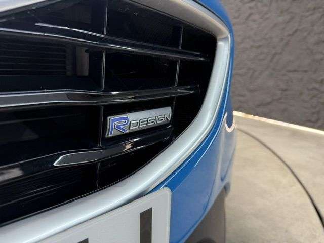 2014 VOLVO V40 2014 VOLVO V40