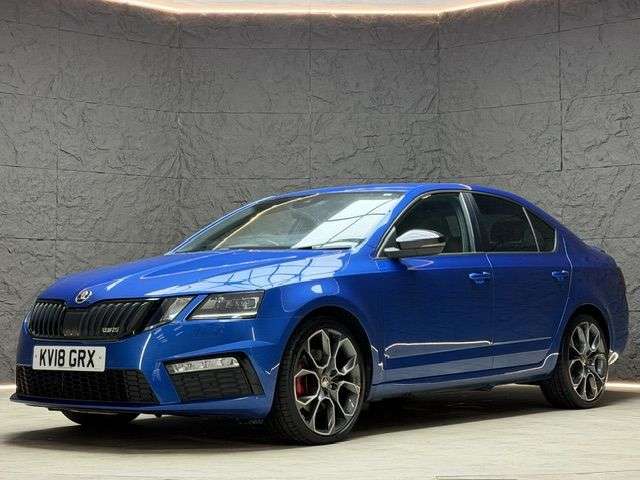 A 2018 SKODA OCTAVIA 2.0 TDI vRS Hatchback 5dr Diesel DSG 4WD Euro 6 (s/s) (184 ps) FSH, PARKING A 2018 SKODA OCTAVIA 2.0 TDI vRS Hatchback 5dr Diesel DSG 4WD Euro 6 (s/s) (184 ps) FSH, PARKING