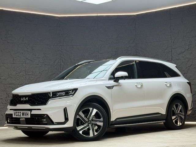 A 2022 KIA SORENTO 1.6 h T-GDi 4 SUV 5dr Petrol Hybrid Auto AWD Euro 6 (s/s) (226 bhp) FSH, SU A 2022 KIA SORENTO 1.6 h T-GDi 4 SUV 5dr Petrol Hybrid Auto AWD Euro 6 (s/s) (226 bhp) FSH, SU