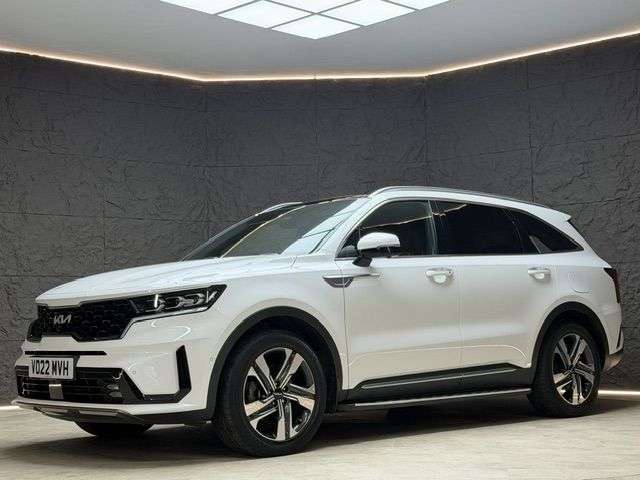 A 2022 KIA SORENTO 1.6 h T-GDi 4 SUV 5dr Petrol Hybrid Auto AWD Euro 6 (s/s) (226 bhp) FSH, SU A 2022 KIA SORENTO 1.6 h T-GDi 4 SUV 5dr Petrol Hybrid Auto AWD Euro 6 (s/s) (226 bhp) FSH, SU