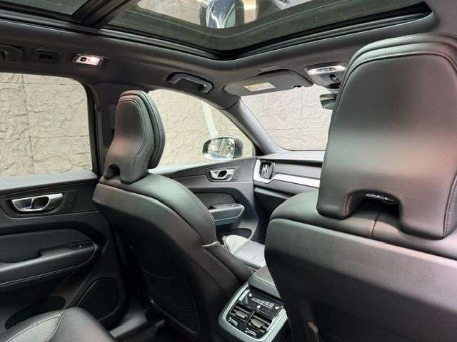 2021 VOLVO XC60 2021 VOLVO XC60