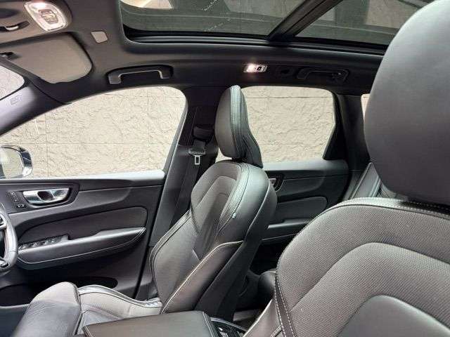 A 2021 VOLVO XC60 2.0 B5 MHEV R-Design SUV 5dr Petrol Hybrid Auto AWD Euro 6 (s/s) (250 ps) * A 2021 VOLVO XC60 2.0 B5 MHEV R-Design SUV 5dr Petrol Hybrid Auto AWD Euro 6 (s/s) (250 ps) *