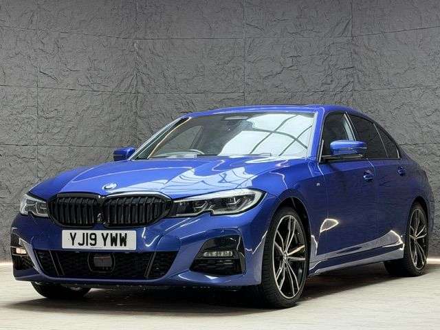 A 2019 BMW 3 SERIES 2.0 320d M Sport Saloon 4dr Diesel Auto xDrive Euro 6 (s/s) (190 ps) ** FUL A 2019 BMW 3 SERIES 2.0 320d M Sport Saloon 4dr Diesel Auto xDrive Euro 6 (s/s) (190 ps) ** FUL