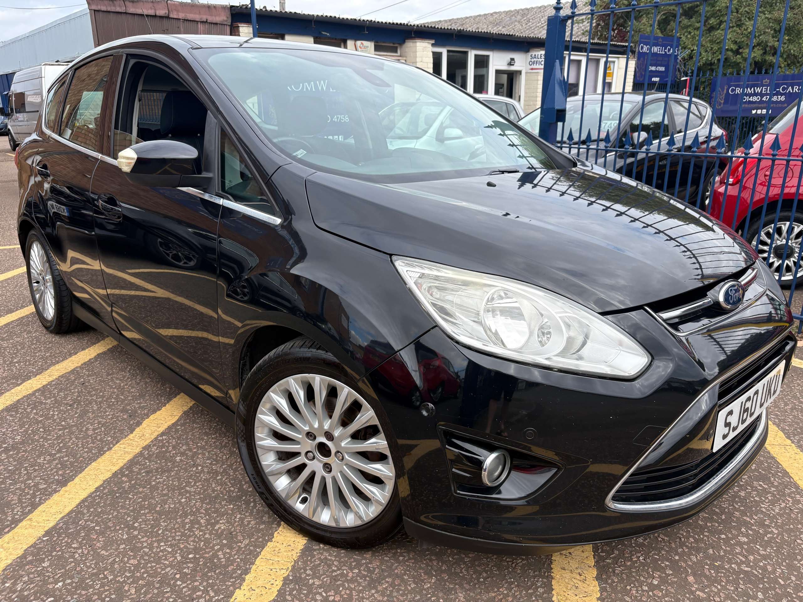 A 2010 FORD C-MAX TITANIUM TDCI A 2010 FORD C-MAX TITANIUM TDCI