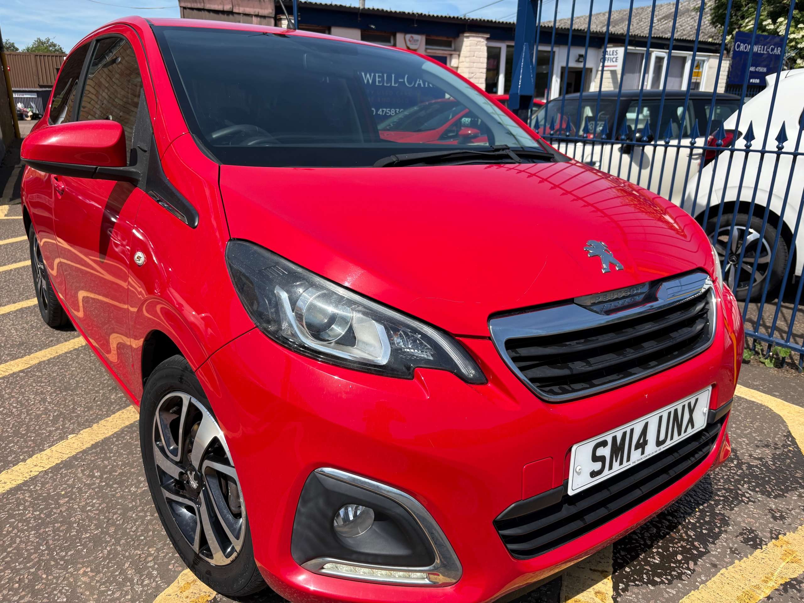 2014 PEUGEOT 108 2014 PEUGEOT 108