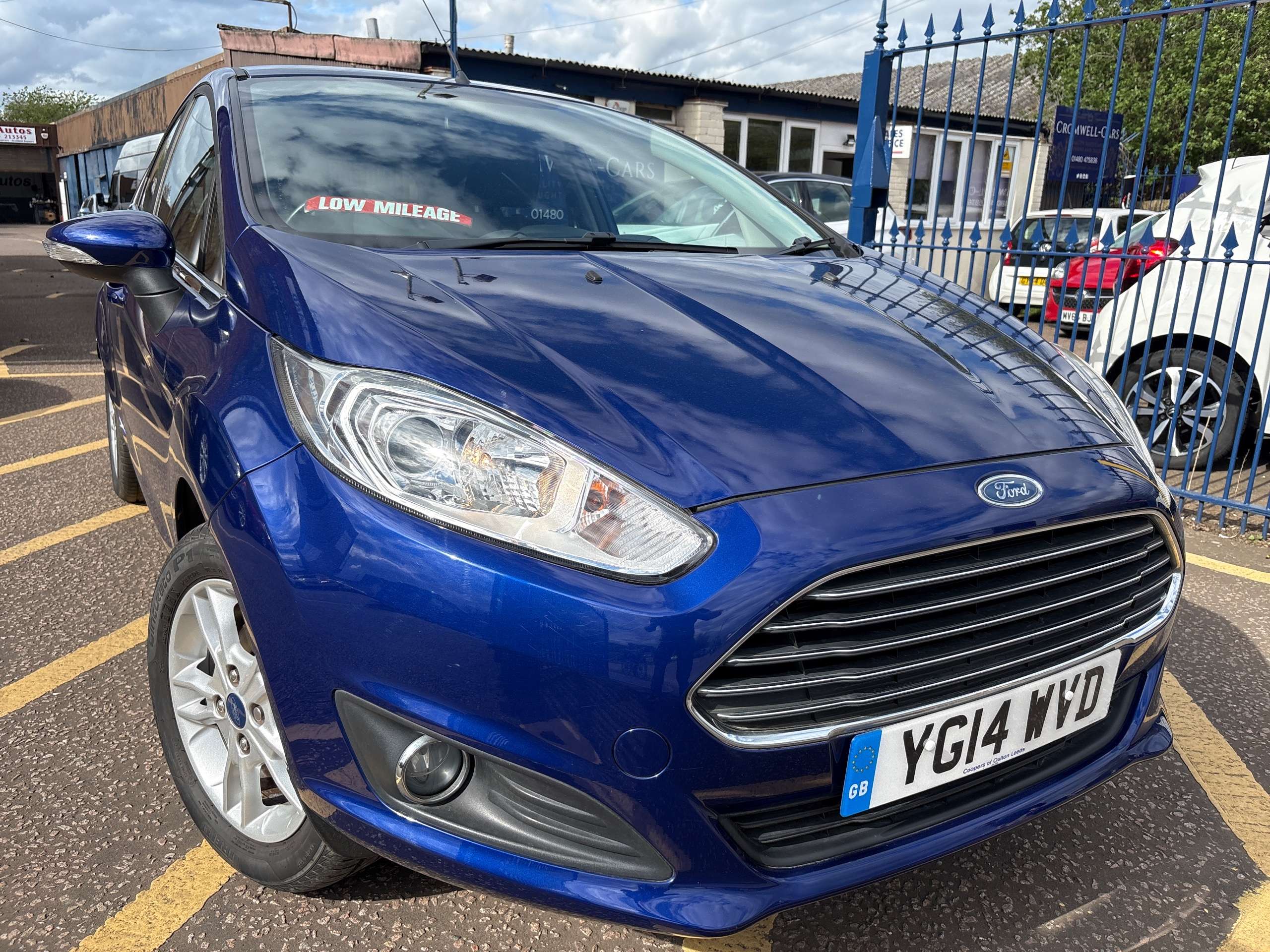 A 2014 FORD FIESTA 1.25 Zetec Hatchback 5 Door - 7000 miles only - New Cambelt A 2014 FORD FIESTA 1.25 Zetec Hatchback 5 Door - 7000 miles only - New Cambelt