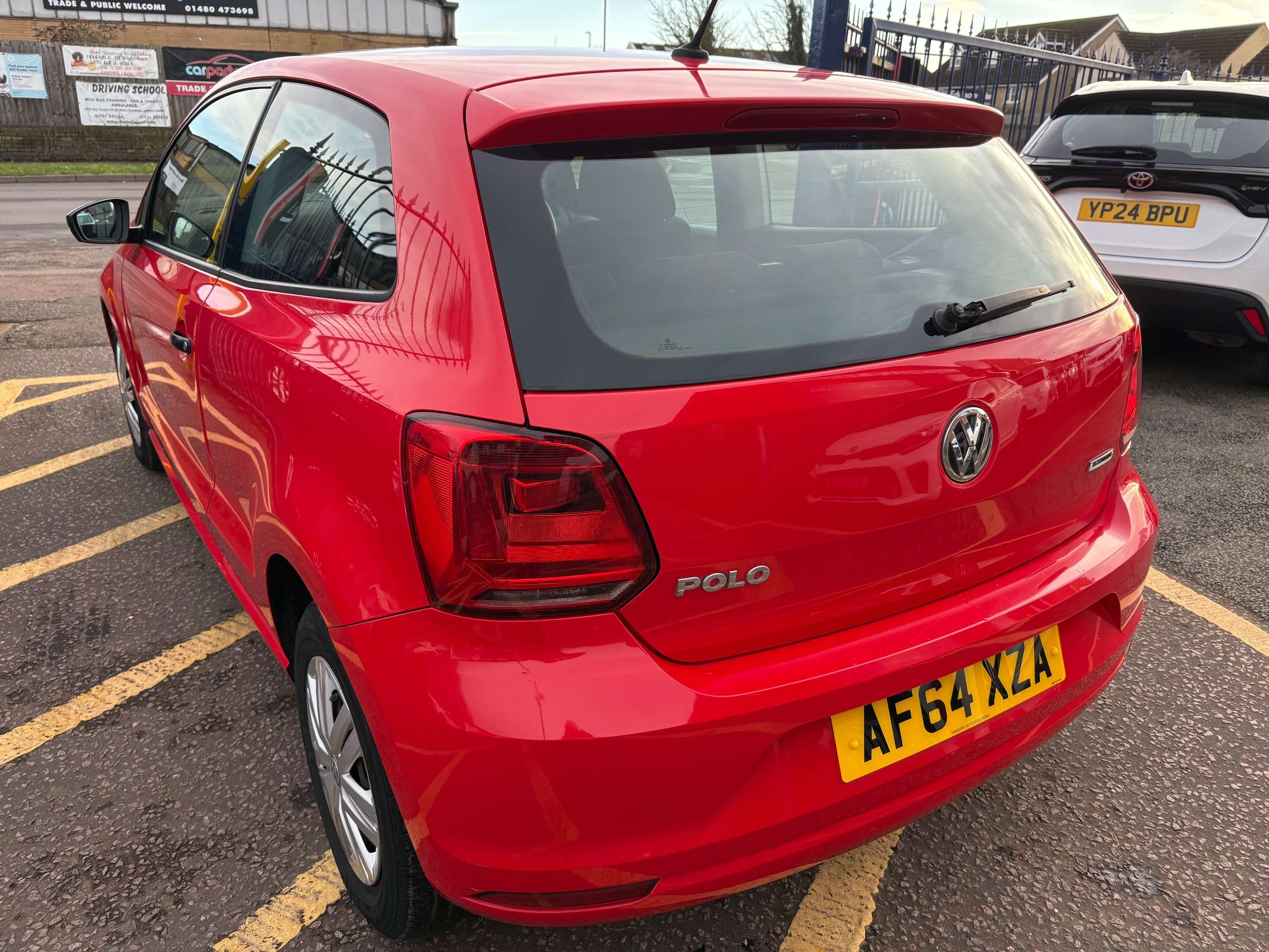 A 2014 VOLKSWAGEN POLO (64 plate) 1.0 BlueMotion Tech S Hatchback 3 Door Manual Euro 6 (A/C) A 2014 VOLKSWAGEN POLO (64 plate) 1.0 BlueMotion Tech S Hatchback 3 Door Manual Euro 6 (A/C)