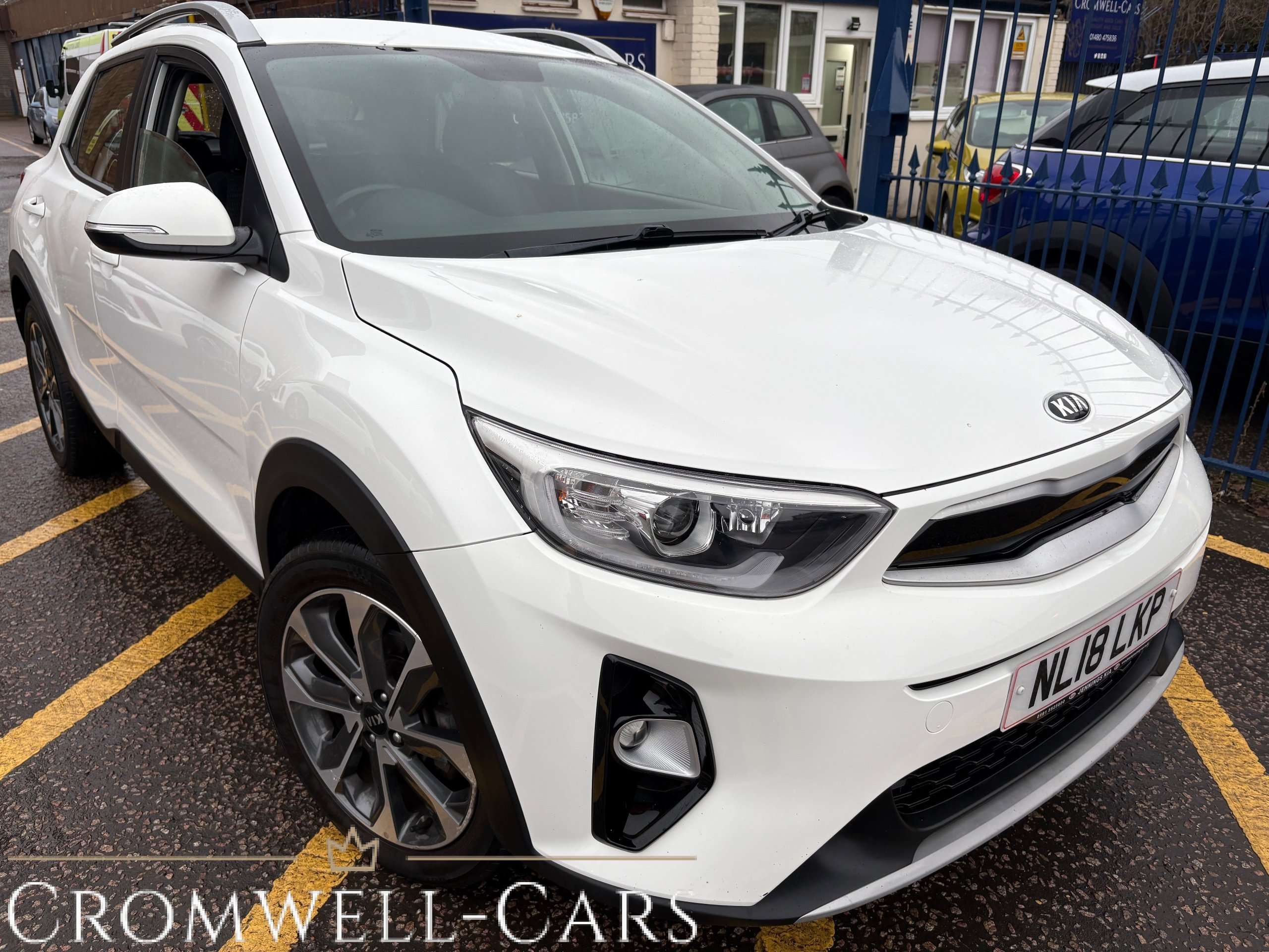 A 2018 KIA STONIC 1.0 T-GDi 2 SUV 5dr Petrol Manual Euro 6 (s/s) (118 bhp) A 2018 KIA STONIC 1.0 T-GDi 2 SUV 5dr Petrol Manual Euro 6 (s/s) (118 bhp)