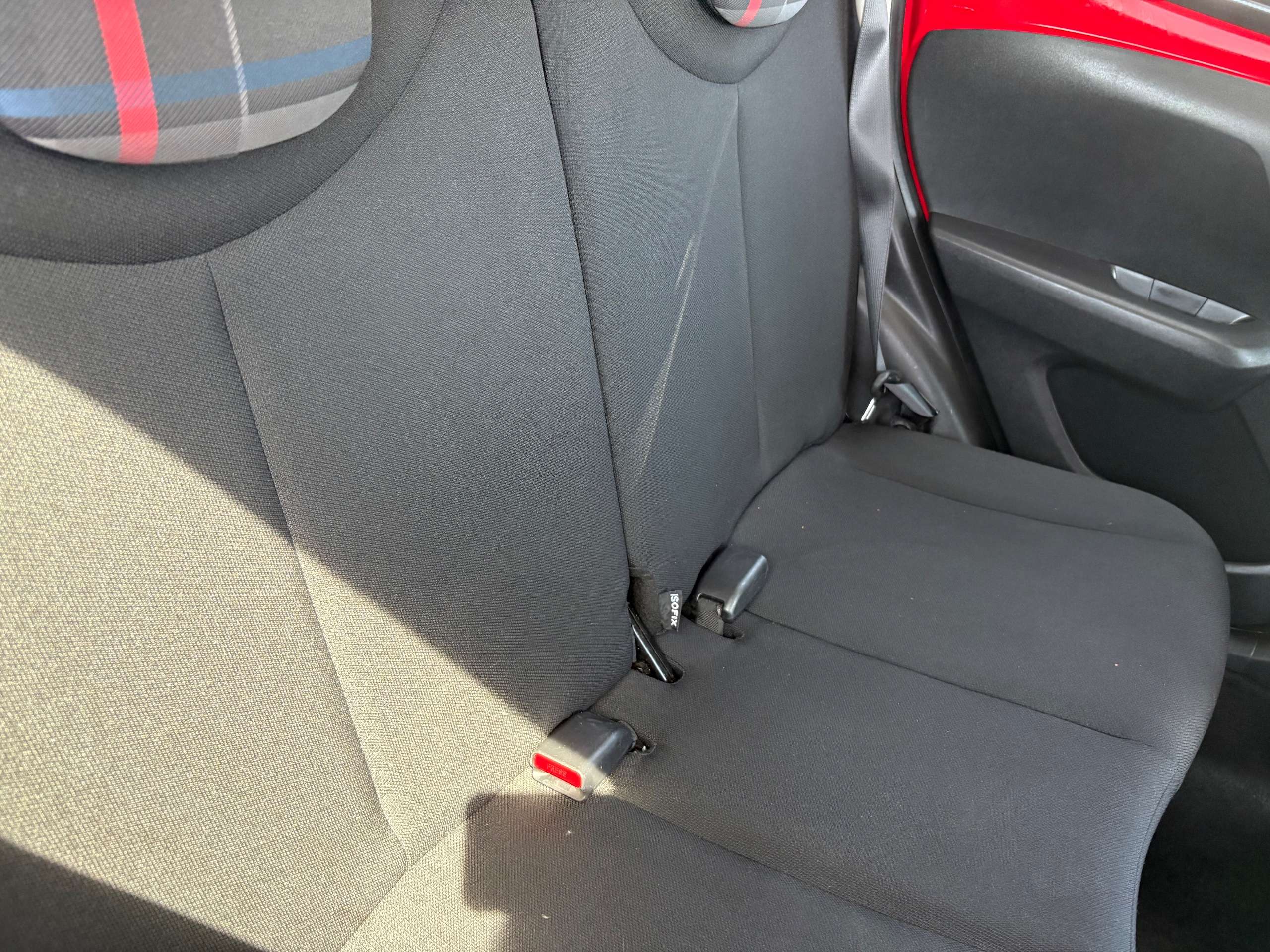 2014 PEUGEOT 108 2014 PEUGEOT 108