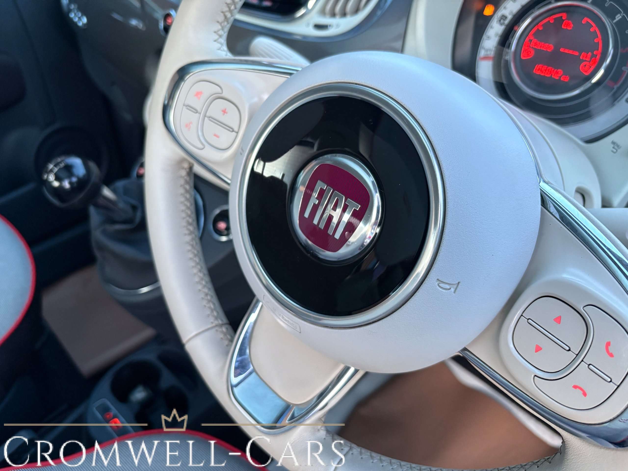 2017 FIAT 500 2017 FIAT 500