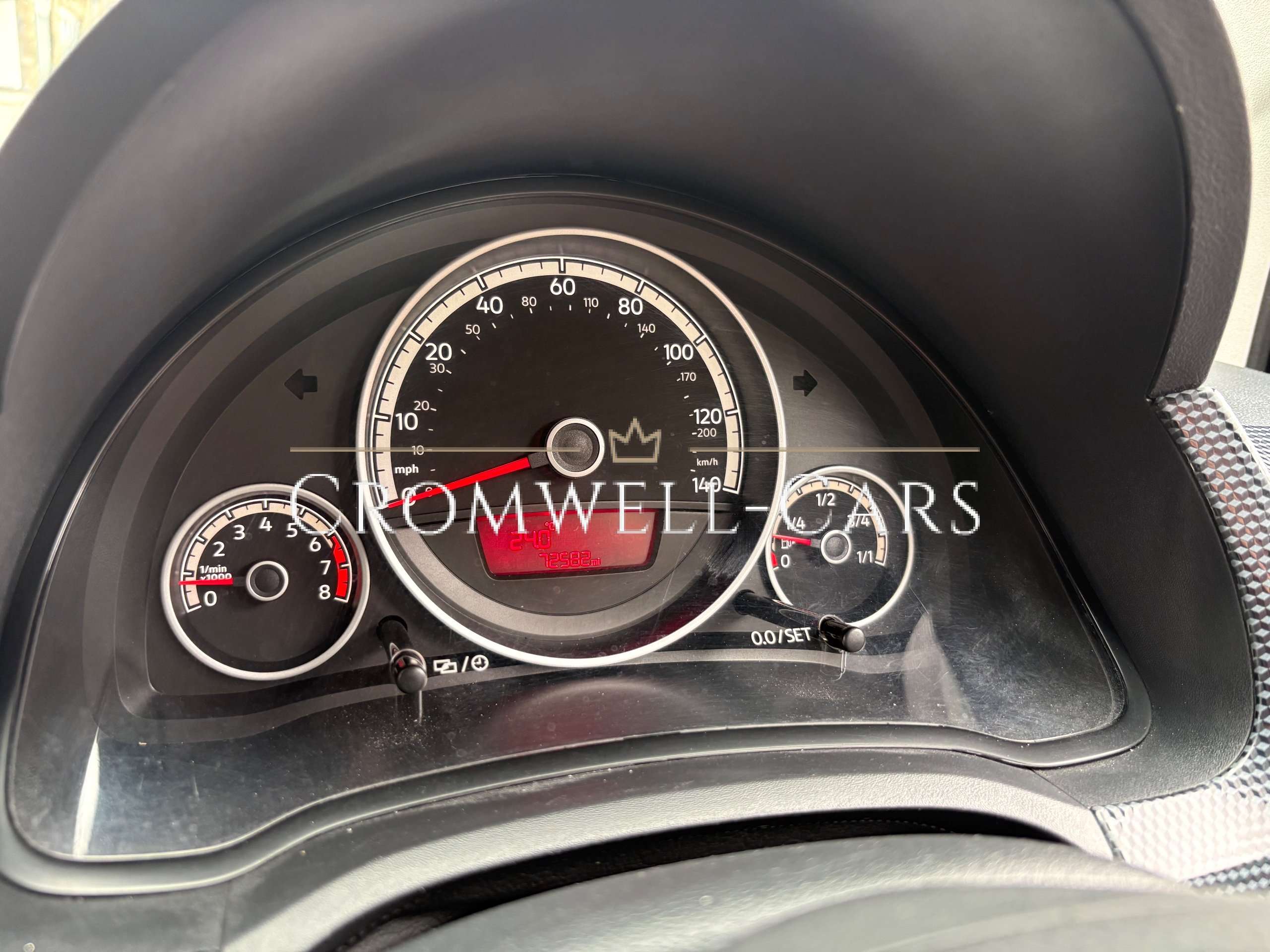 2018 VOLKSWAGEN UP! 2018 VOLKSWAGEN UP!
