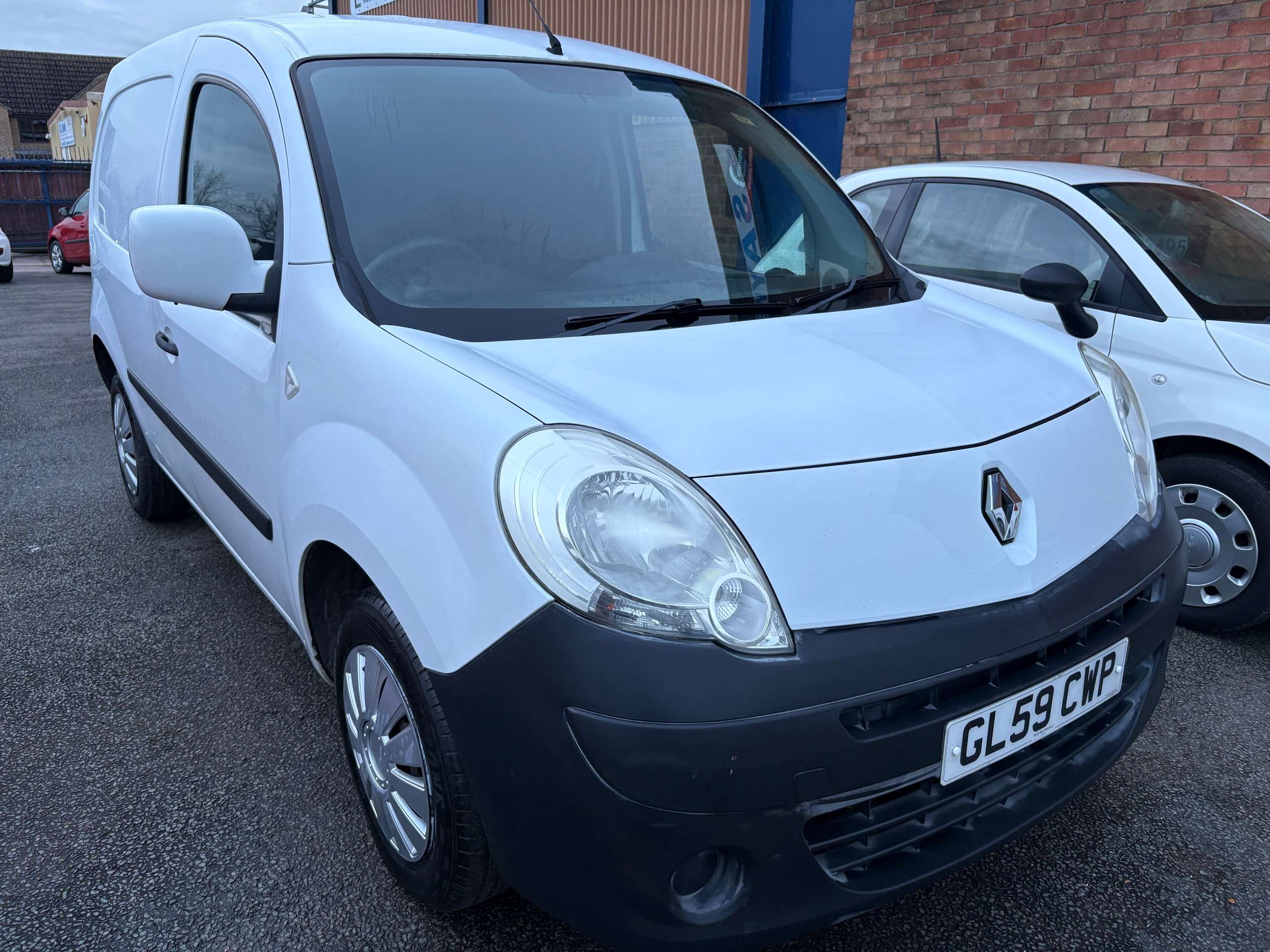 A 2010 RENAULT KANGOO 1.5 ML19 TD dCi Extra Panel Van 3dr Diesel Manual (140 g/km, 70 bhp) A 2010 RENAULT KANGOO 1.5 ML19 TD dCi Extra Panel Van 3dr Diesel Manual (140 g/km, 70 bhp)