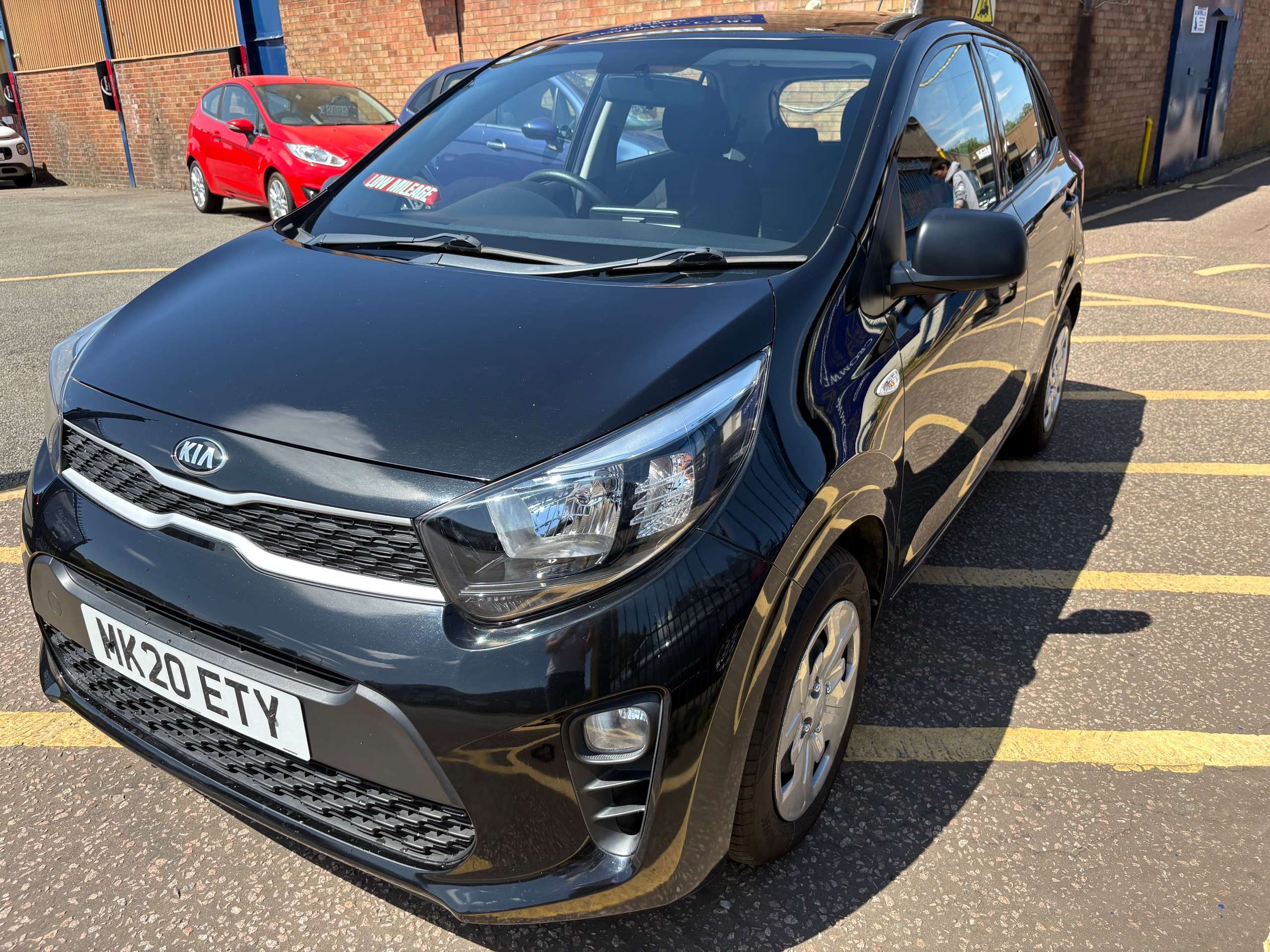 A 2020 KIA PICANTO 1.0 1 5 door - Low Miles A 2020 KIA PICANTO 1.0 1 5 door - Low Miles